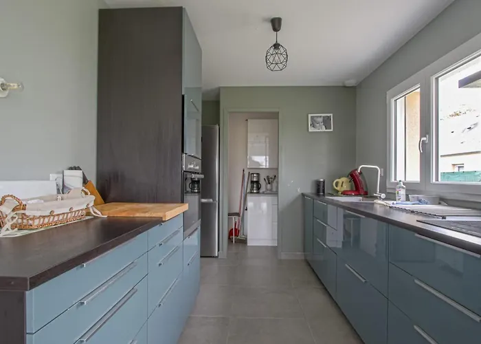 Holiday home The House Of Chestnut Trees Private Parking *