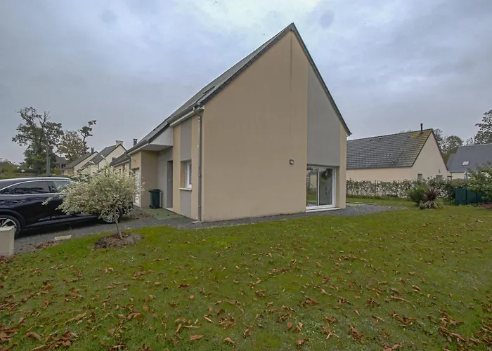 The House Of Chestnut Trees Private Parking Holiday home *